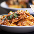 Exploring the Best Neighborhoods in St. Louis for Food Lovers