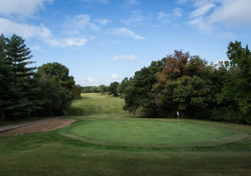 Experience Luxury Living in St. Louis Golf Course Communities